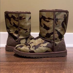 Camo Ugg’s